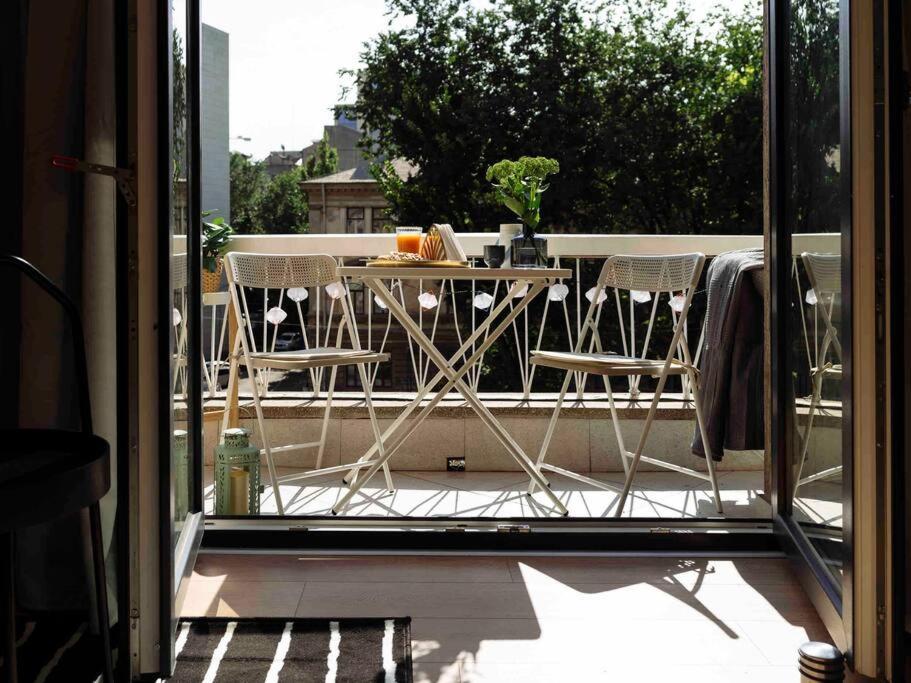 Bright 2Br Apartment - Top Location - City Balcony ブカレスト エクステリア 写真