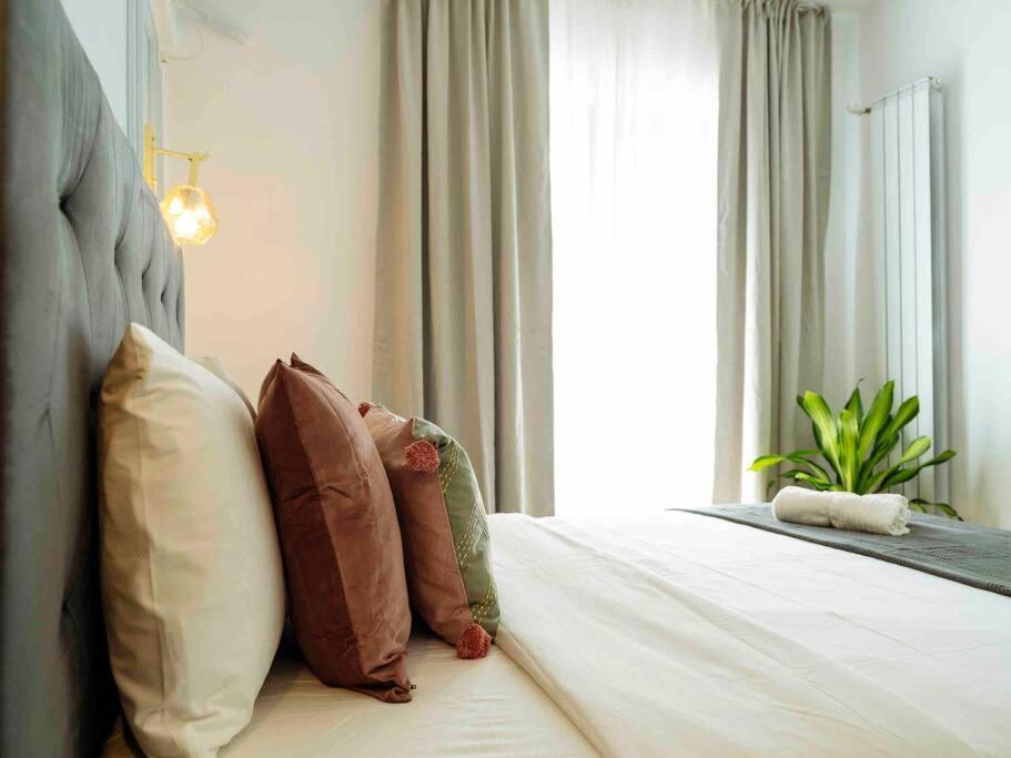 Bright 2Br Apartment - Top Location - City Balcony ブカレスト エクステリア 写真