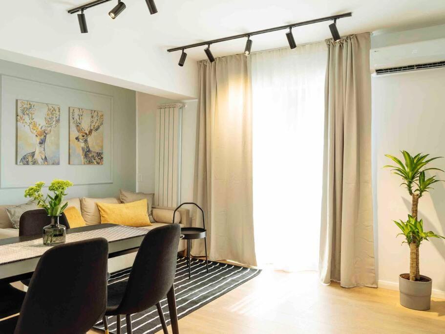 Bright 2Br Apartment - Top Location - City Balcony ブカレスト エクステリア 写真