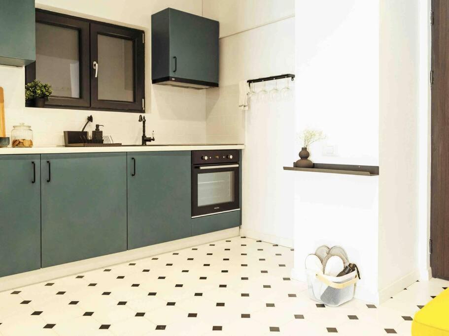 Bright 2Br Apartment - Top Location - City Balcony ブカレスト エクステリア 写真